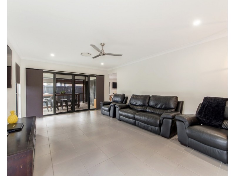 22 Eucalyptus Crescent, Ripley QLD 4306