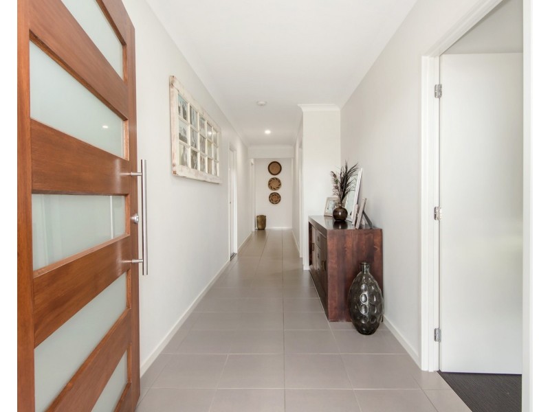 22 Eucalyptus Crescent, Ripley QLD 4306
