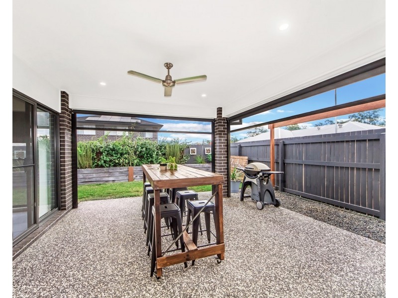 22 Eucalyptus Crescent, Ripley QLD 4306