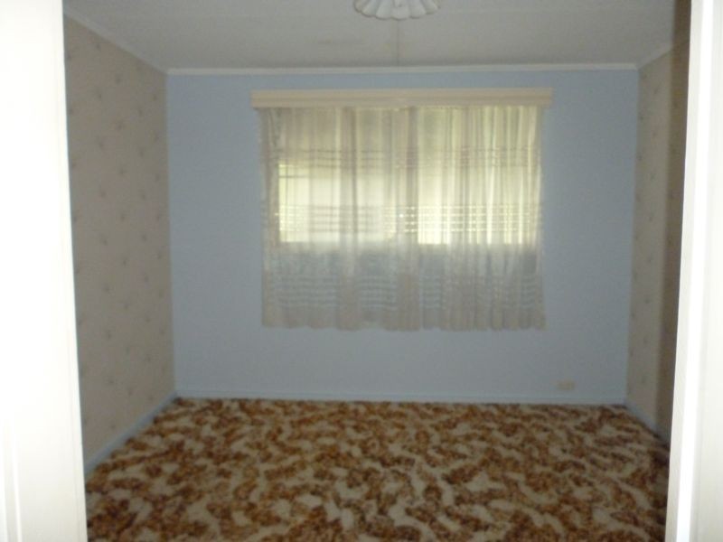 88 Blackstone Road, Silkstone QLD 4304