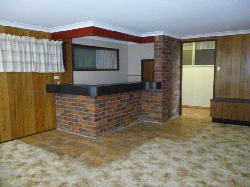 88 Blackstone Road, Silkstone QLD 4304