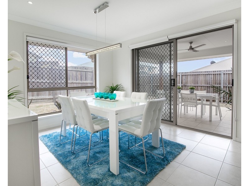 10 Cowie Street, Deebing Heights QLD 4306