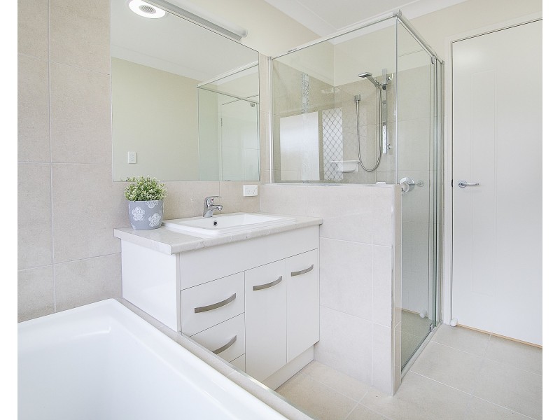 10 Cowie Street, Deebing Heights QLD 4306