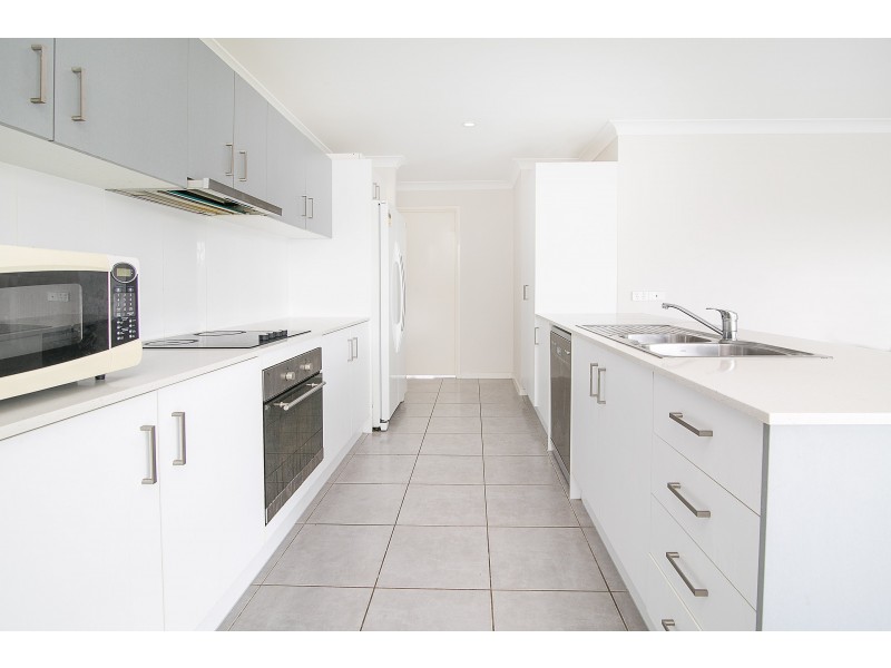 6 Pinehurst Avenue, Leichhardt QLD 4305