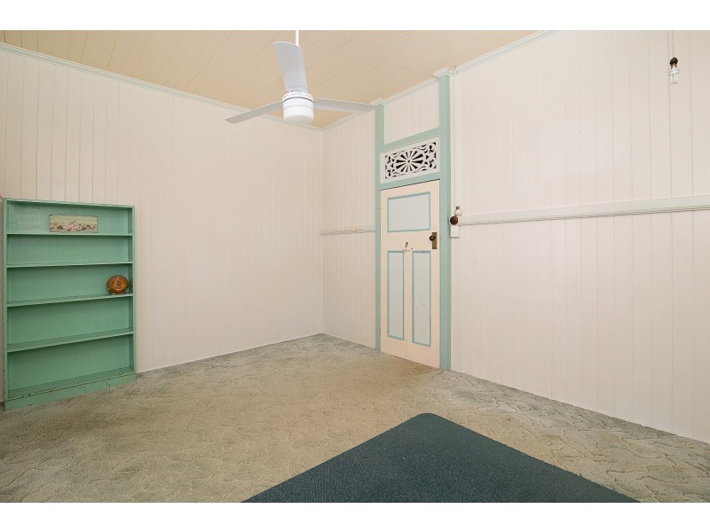 1 Gibbon Street, East Ipswich QLD 4305
