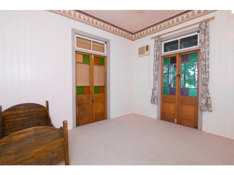 1 Gibbon Street, East Ipswich QLD 4305