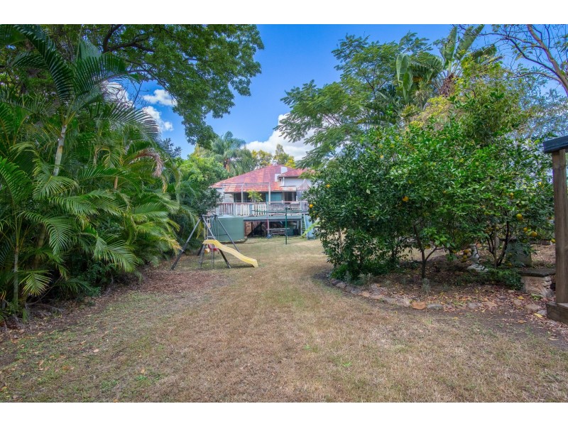 1 Gibbon Street, East Ipswich QLD 4305