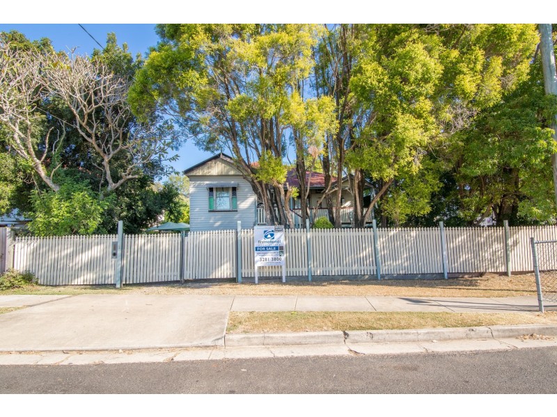 1 Gibbon Street, East Ipswich QLD 4305