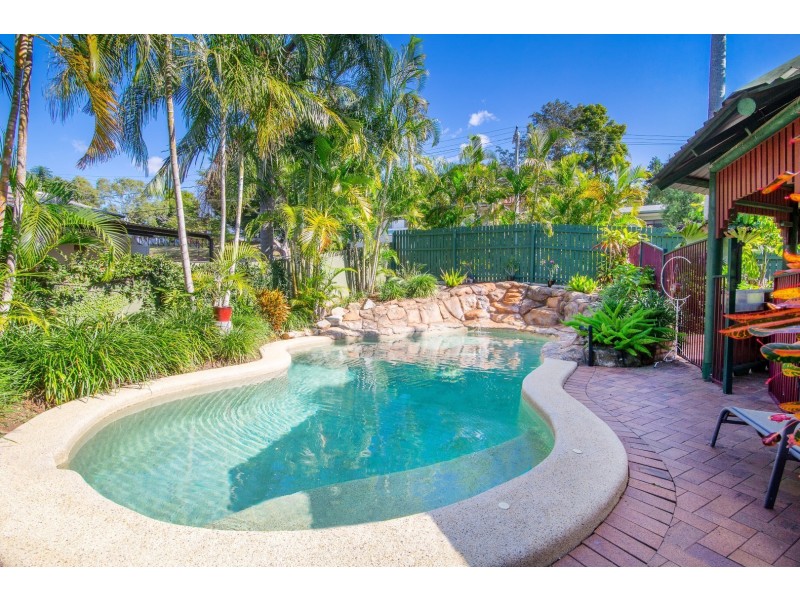 2A Whitehead Street, Eastern Heights QLD 4305