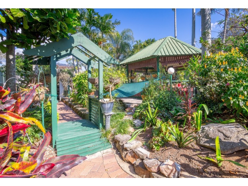 2A Whitehead Street, Eastern Heights QLD 4305