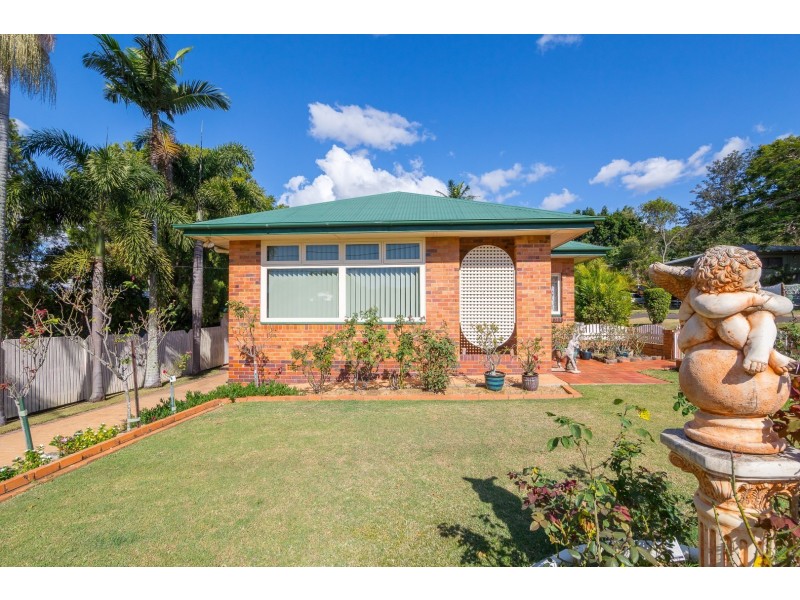 2A Whitehead Street, Eastern Heights QLD 4305