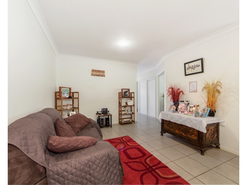 13 Macquarie Street, Booval QLD 4304