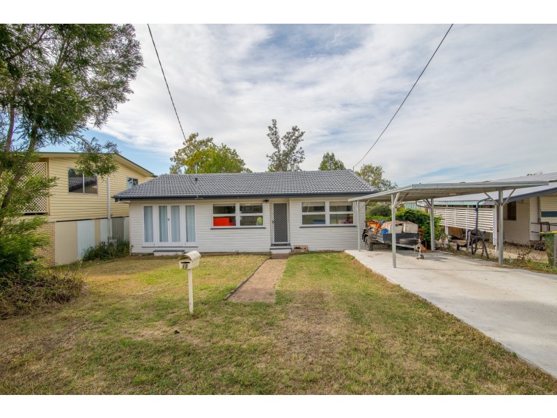 15 Logan Street, North Booval QLD 4304