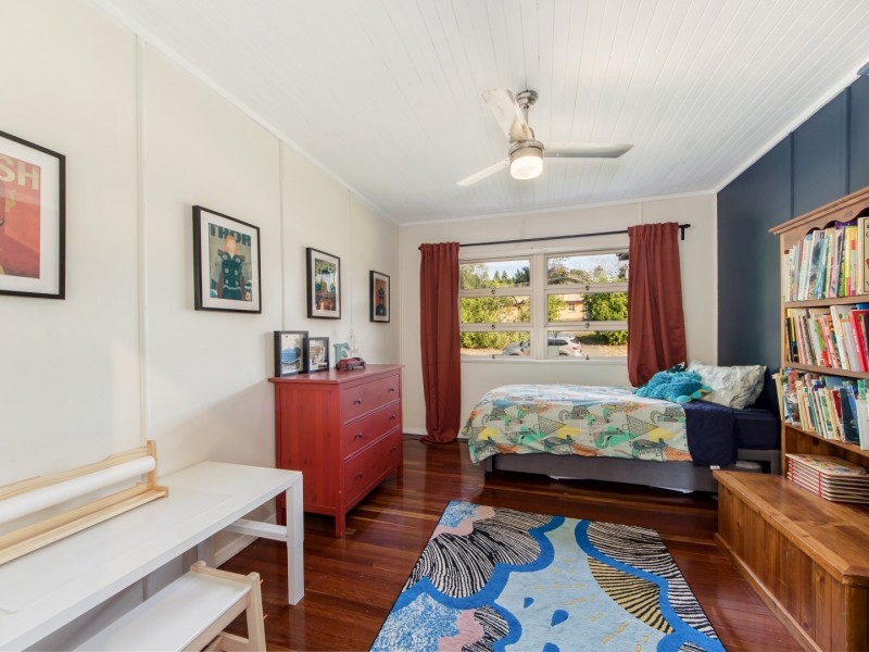 9 Hefferan Street, North Ipswich QLD 4305
