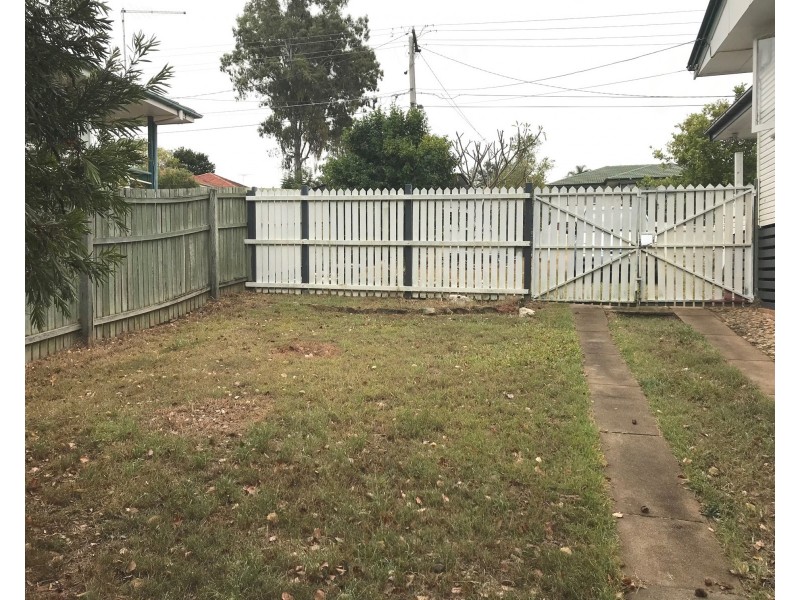 23 Wentworth Street, Leichhardt QLD 4305