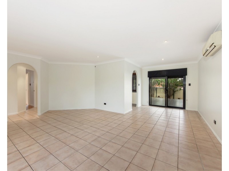 7 Canberra Court, Brassall QLD 4305