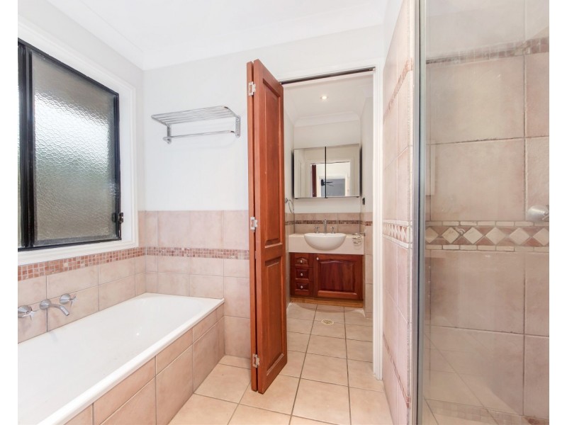 7 Canberra Court, Brassall QLD 4305