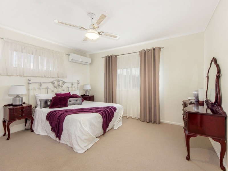 4 Deidre Ann Street, Raceview QLD 4305