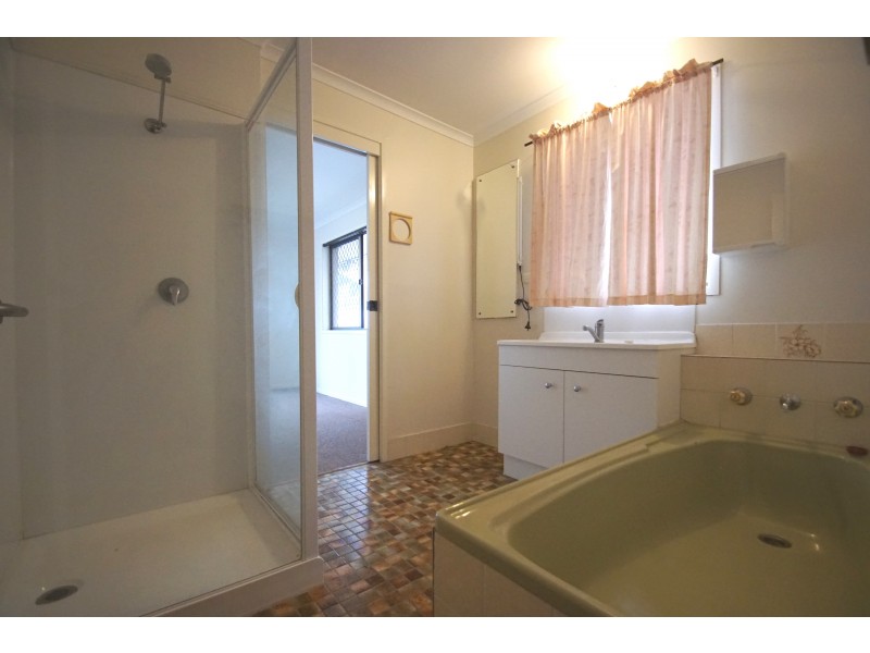 16 William Street, Rosewood QLD 4340