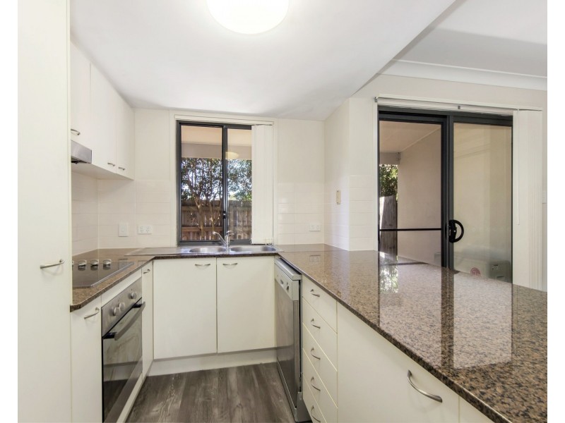 70/50 Gledson Street, North Booval QLD 4304