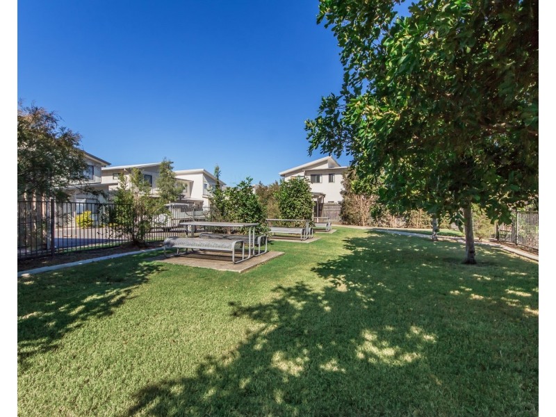 70/50 Gledson Street, North Booval QLD 4304