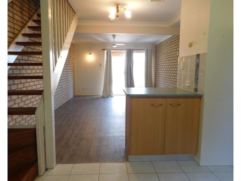 6/16 Lindsay Street, Bundamba QLD 4304