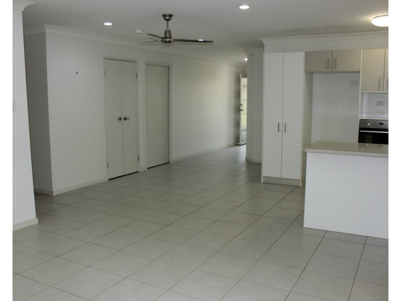 17/15 Workshops Street, Brassall QLD 4305