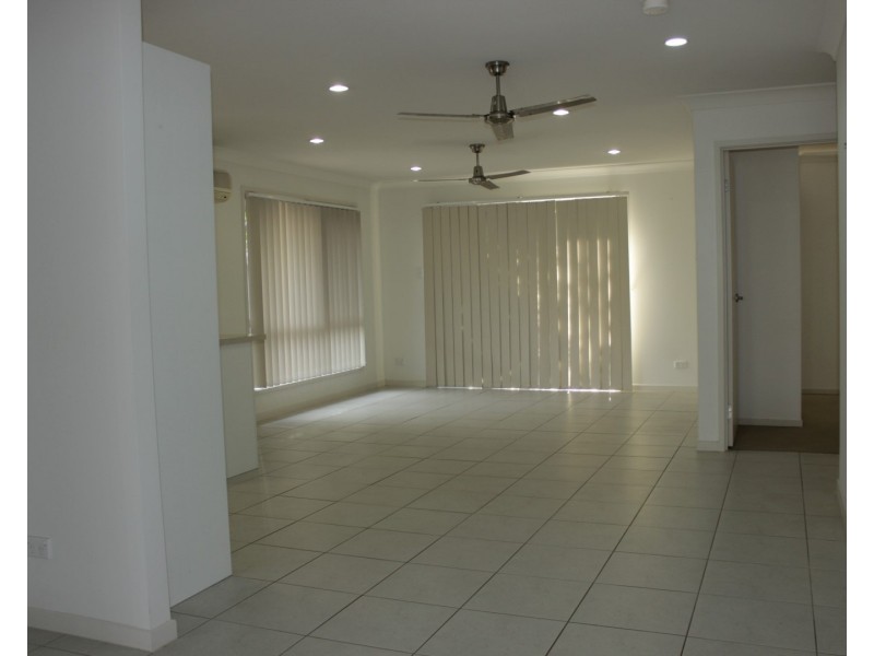 17/15 Workshops Street, Brassall QLD 4305