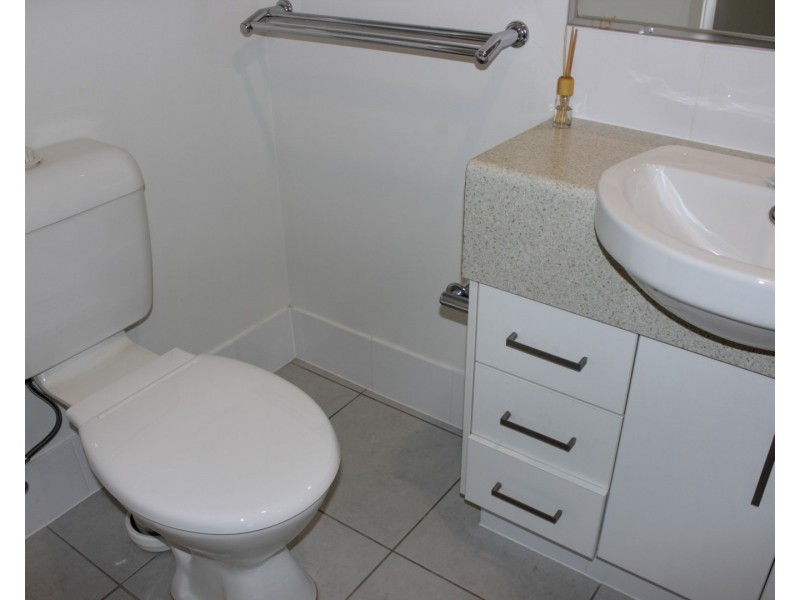 17/15 Workshops Street, Brassall QLD 4305