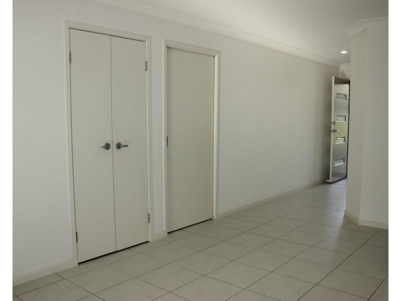 17/15 Workshops Street, Brassall QLD 4305