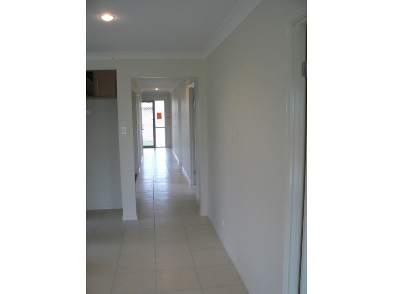 65 Vineyard Street, One Mile QLD 4305