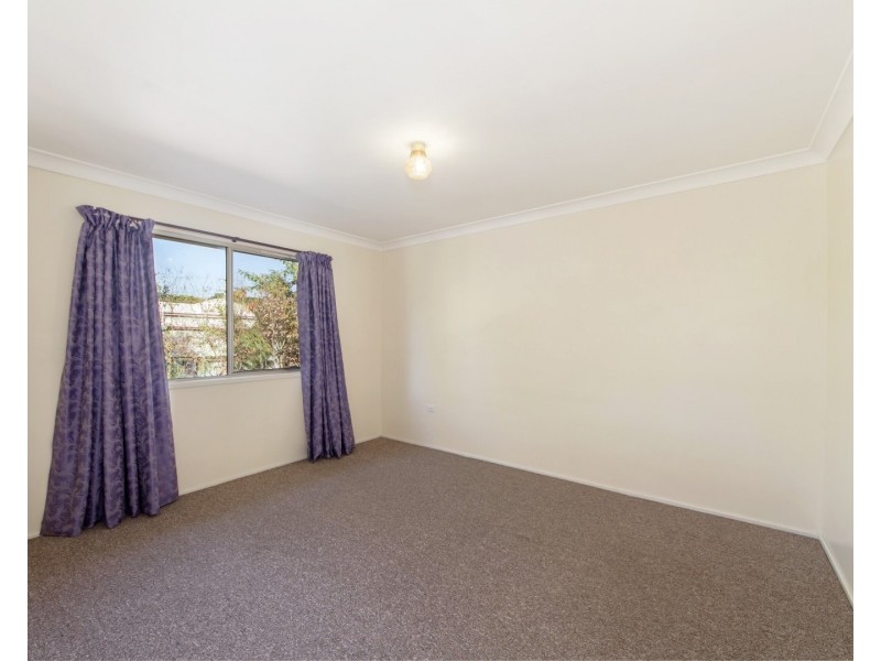 2 Lamington Parade, North Ipswich QLD 4305