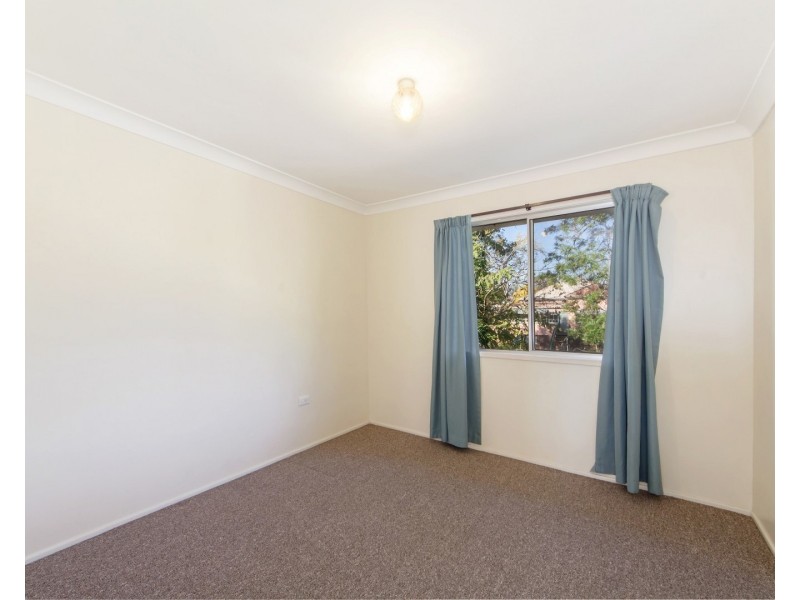 2 Lamington Parade, North Ipswich QLD 4305