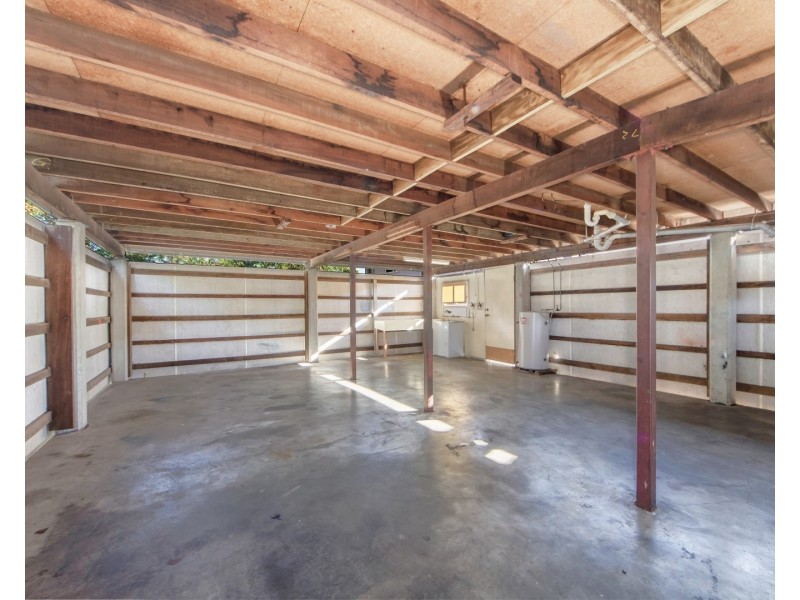 2 Lamington Parade, North Ipswich QLD 4305