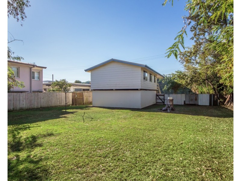2 Lamington Parade, North Ipswich QLD 4305