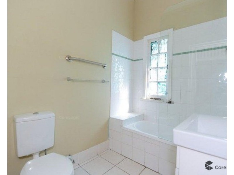 2C McMahon Street, Bundamba QLD 4304