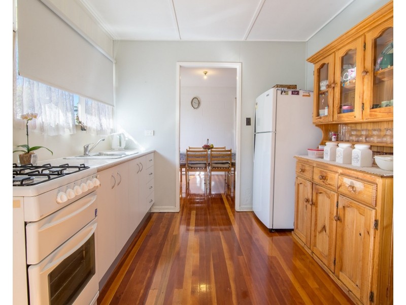 1 Lawson Street, Leichhardt QLD 4305