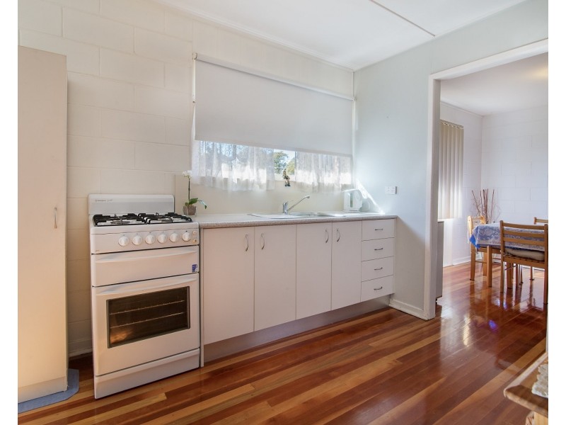 1 Lawson Street, Leichhardt QLD 4305