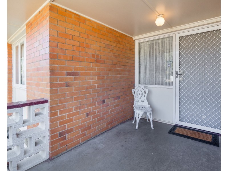 1 Lawson Street, Leichhardt QLD 4305
