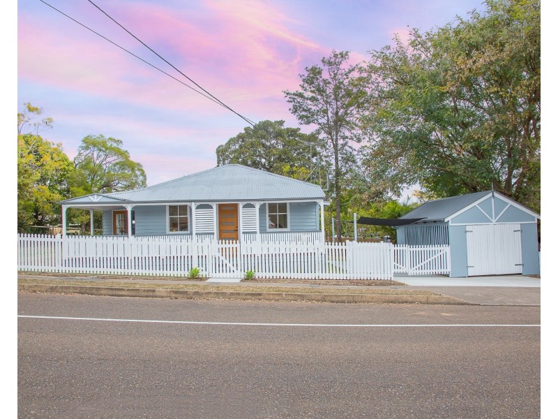 53 Glebe Road, Newtown QLD 4305