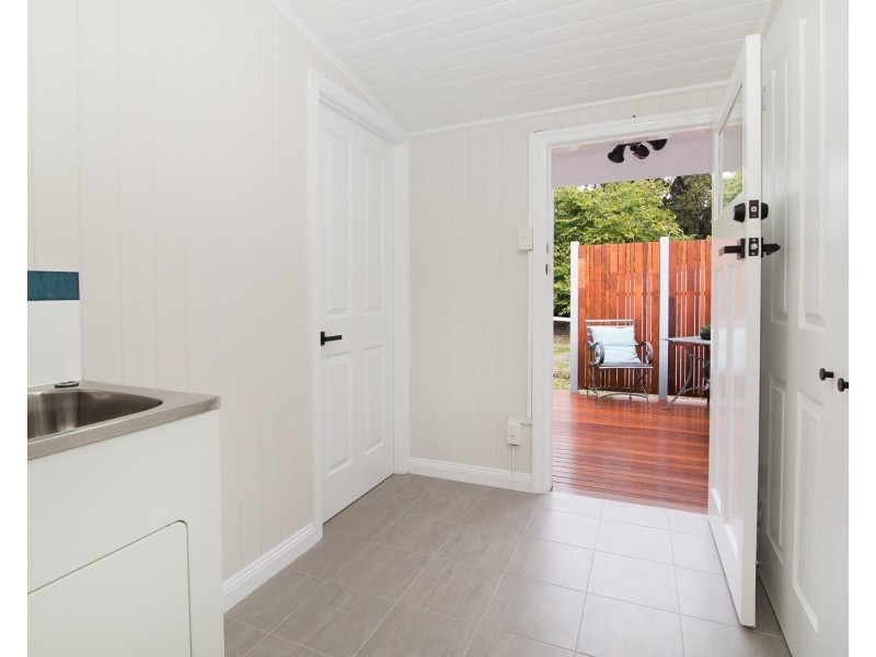 53 Glebe Road, Newtown QLD 4305