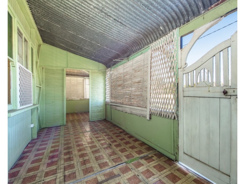 95 Pine Mountain Road, Brassall QLD 4305