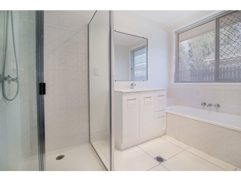 22 Elmhurst Crescent, Flinders View QLD 4305