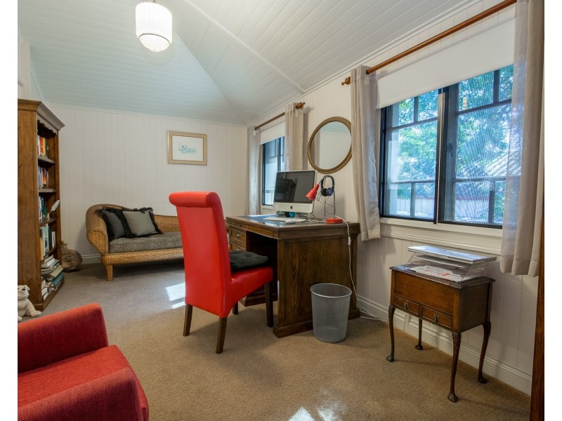 65 Thorn Street, Ipswich QLD 4305