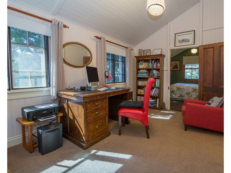 65 Thorn Street, Ipswich QLD 4305