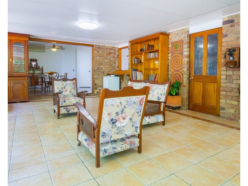 6 Oak Street, Bundamba QLD 4304