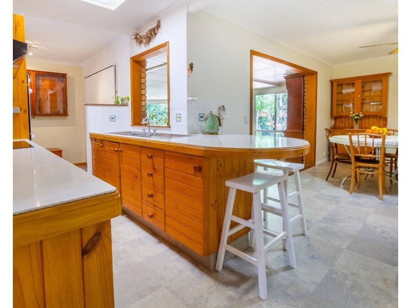 6 Oak Street, Bundamba QLD 4304