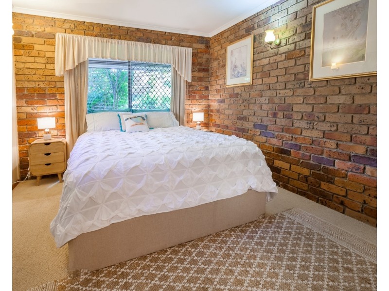 6 Oak Street, Bundamba QLD 4304