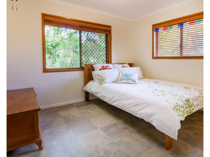 6 Oak Street, Bundamba QLD 4304