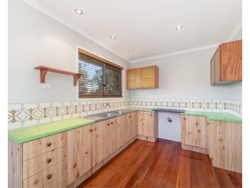 49 Lance Drive, Flinders View QLD 4305